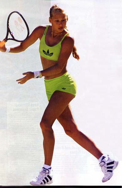 kournikova 2.jpg (29052 octets)